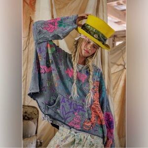 Magnolia Pearl Graphic Raji Hoodie